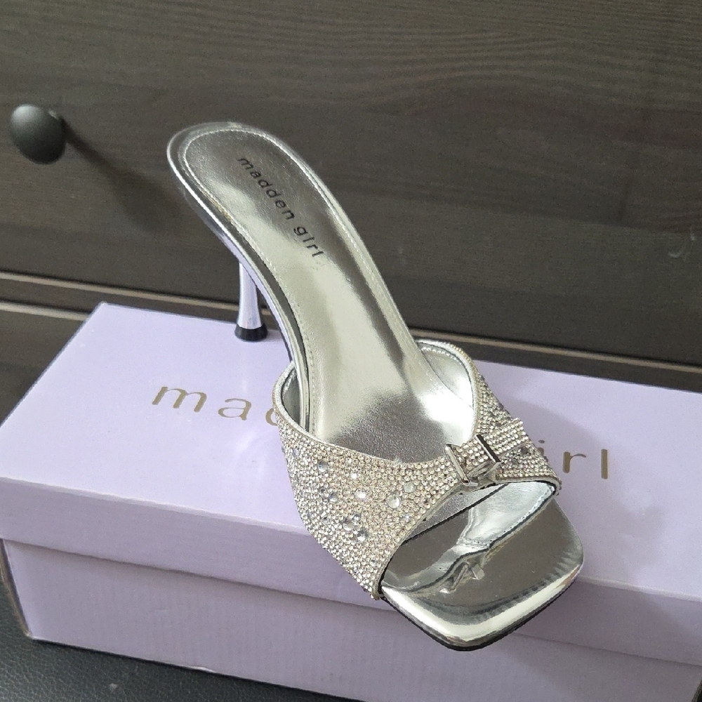 Steve Madden Silver Rhinestone Heels - Picture 3 of 11